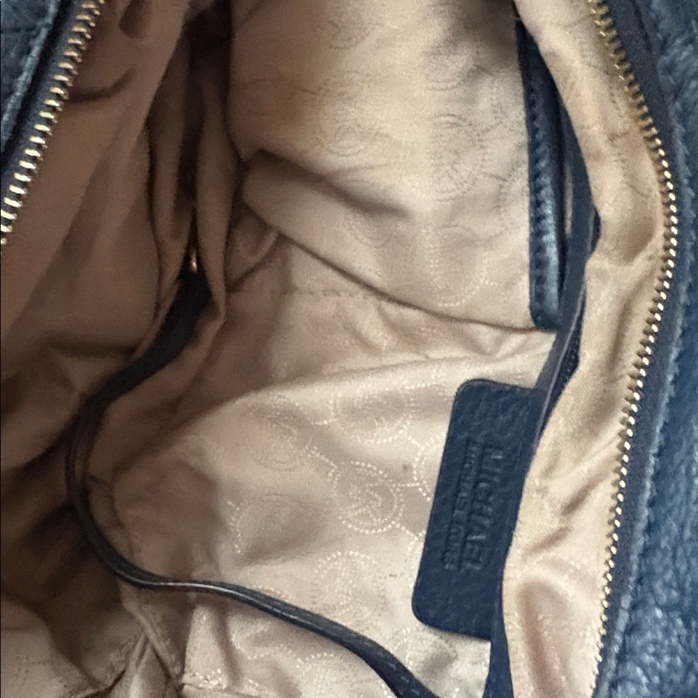 Michael Kors Dark Blue Leather Shoulder Bag - Picture 9 of 11